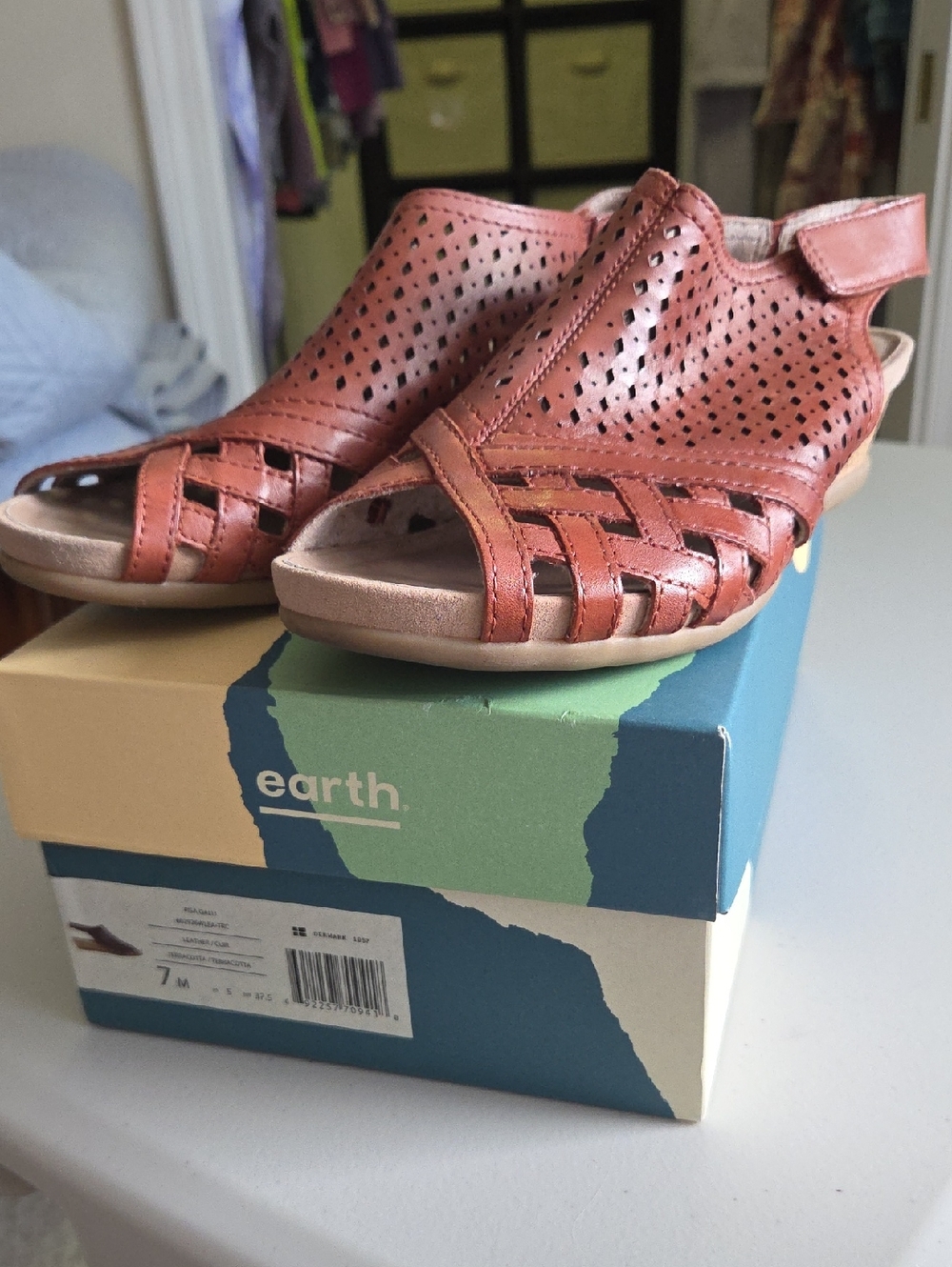Earth Tan Woven Leather Peep-Toe Slingback Sandals Wedge Sz7